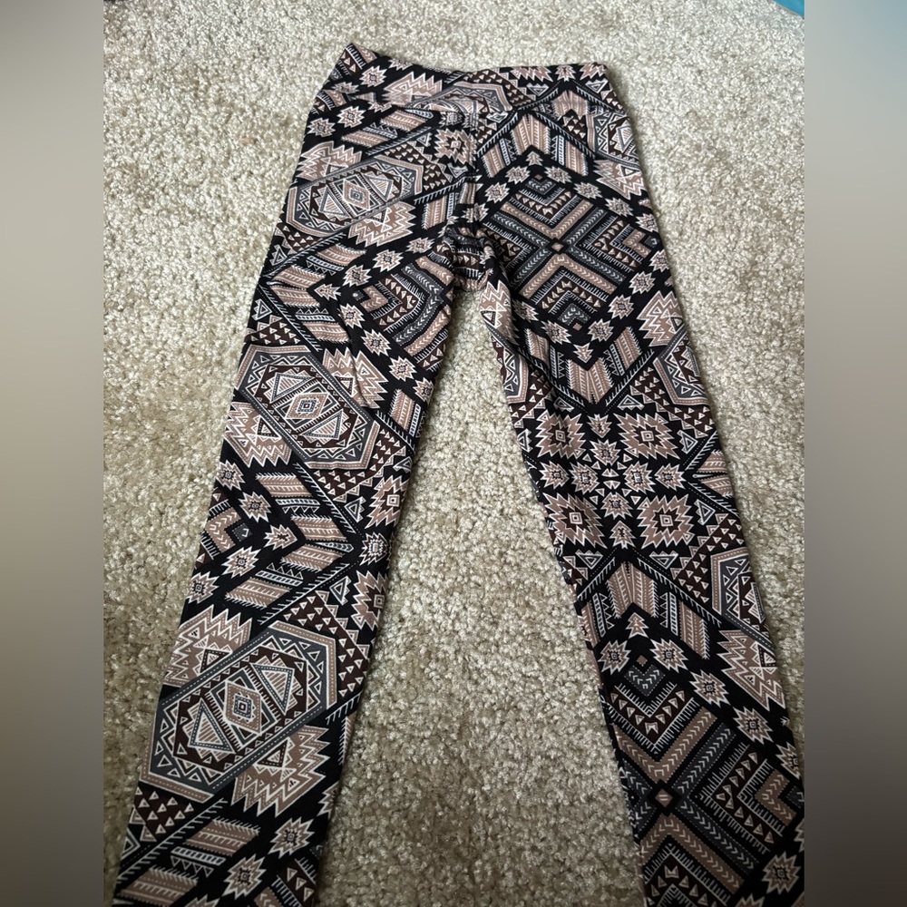 NWOT LuLaRoe kids leggings size S/M